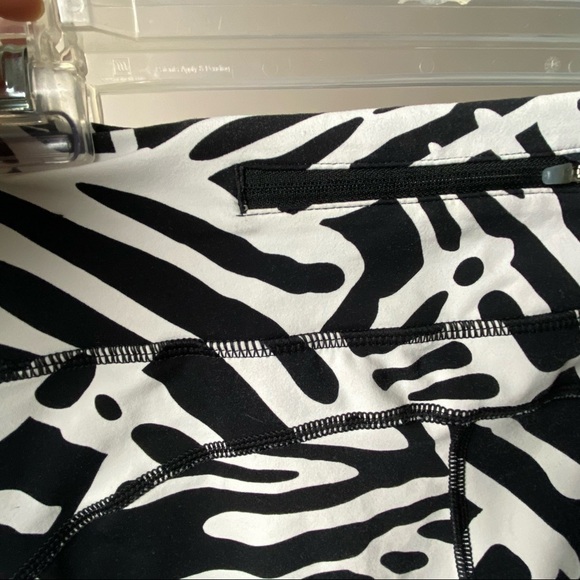 Nike dri -fit Women’s Size S - Picture 3 of 8